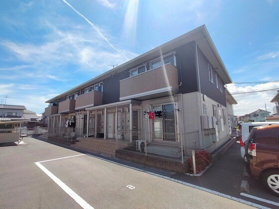 トゥールモンドの物件外観写真