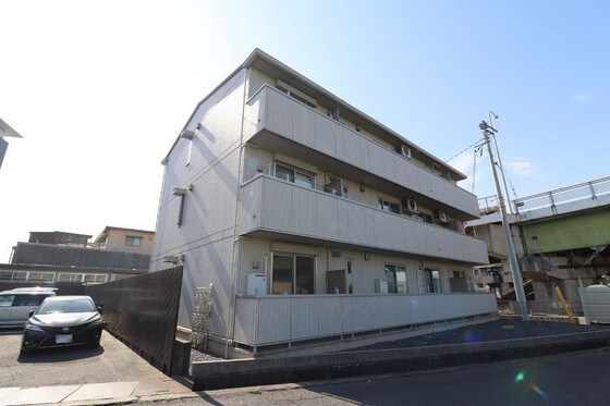 メナージュの物件外観写真