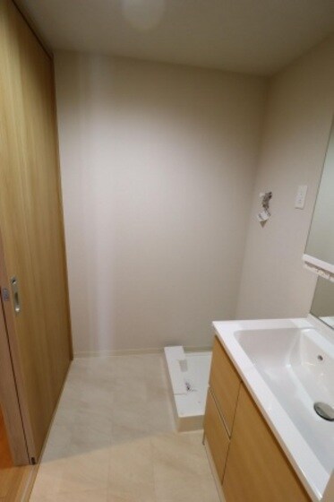 La neige 中山下の物件内観写真