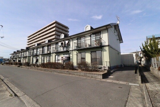 ヴィルヌーブ　B棟の物件外観写真