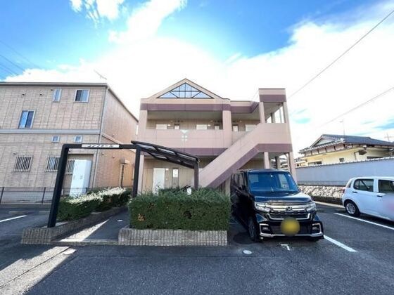 コンフォールの物件外観写真