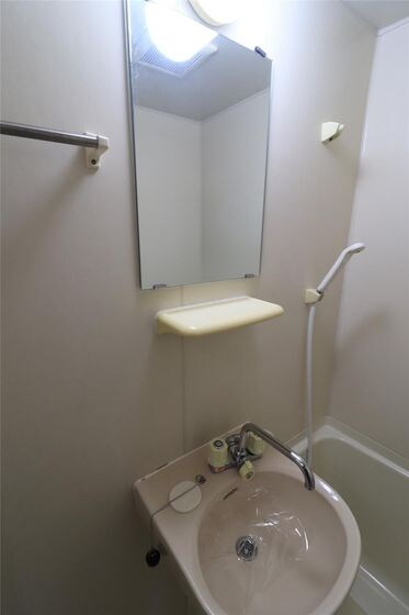 アジュール下中野の物件内観写真