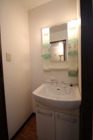 スリーサンズの物件内観写真