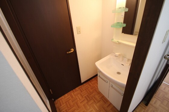 スリーサンズの物件内観写真