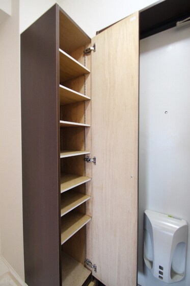 スリーサンズの物件内観写真