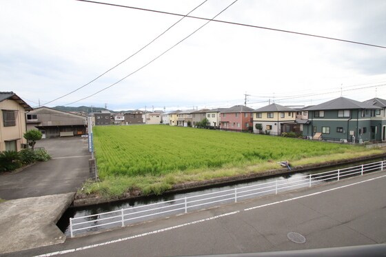 スリーサンズの物件内観写真