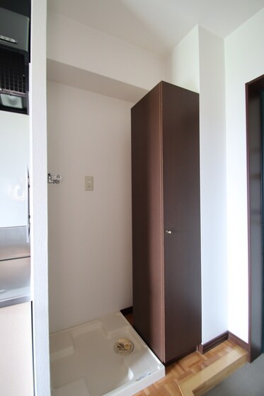 スリーサンズの物件内観写真