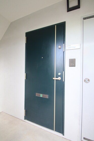 スリーサンズの物件内観写真