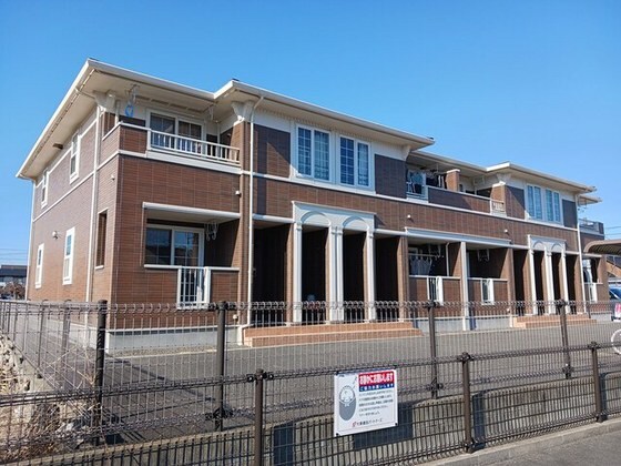 グランエスタードの物件外観写真