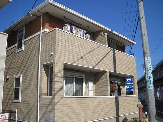 グリーンピュアⅢの物件外観写真