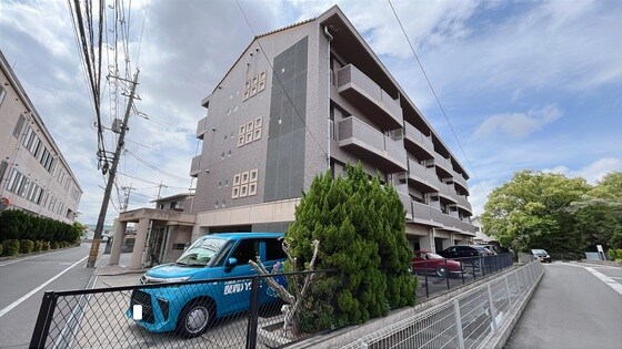 ラ・クール庭瀬の物件外観写真