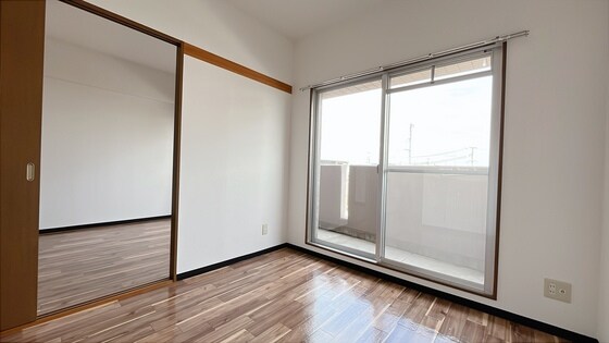 ラ・クール庭瀬の物件内観写真