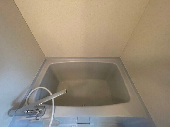 アーバン・ハイツ松新ⅡA棟の物件内観写真