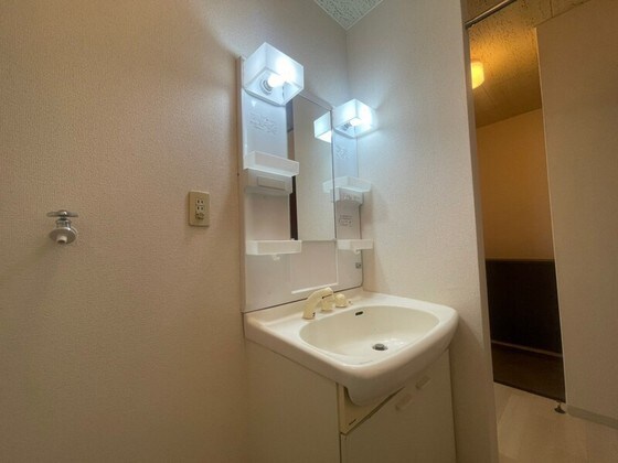 アーバン・ハイツ松新ⅡA棟の物件内観写真