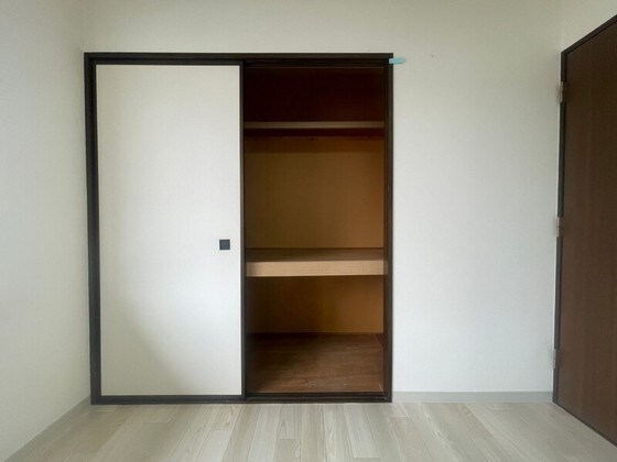 アーバン・ハイツ松新ⅡA棟の物件内観写真