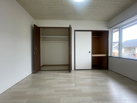 アーバン・ハイツ松新ⅡA棟の物件内観写真