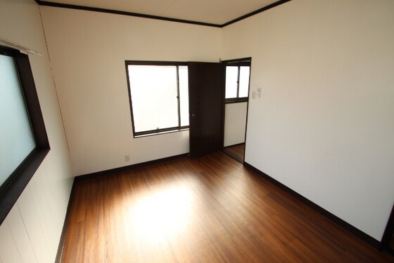 当新田戸建ての物件内観写真