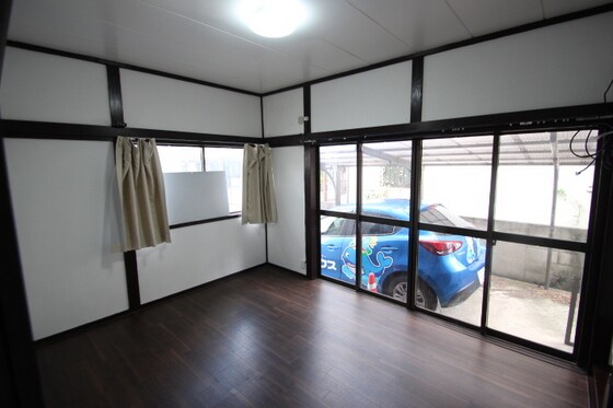 当新田戸建ての物件内観写真