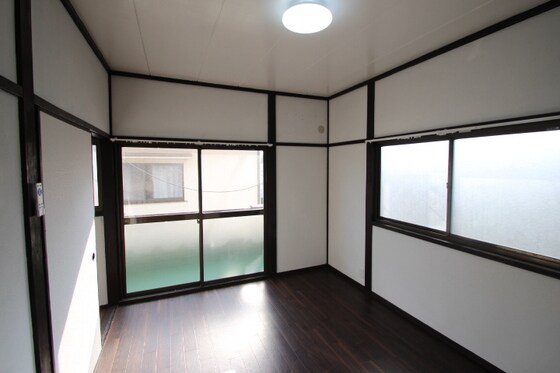 当新田戸建ての物件内観写真