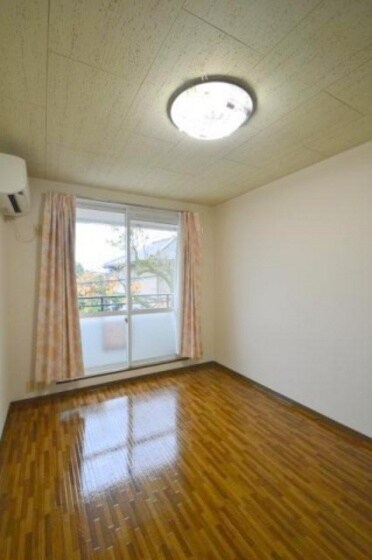 プリューネルの物件内観写真