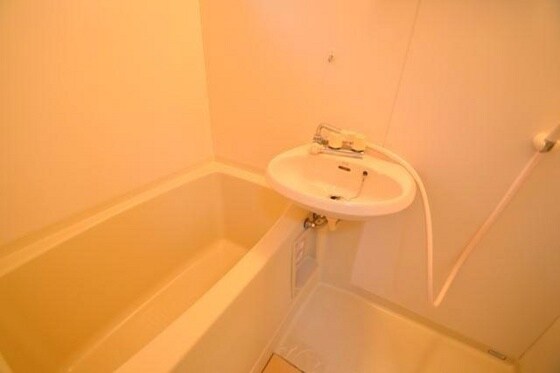 プリューネルの物件内観写真