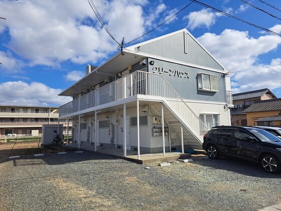 グリーンハウスの物件外観写真