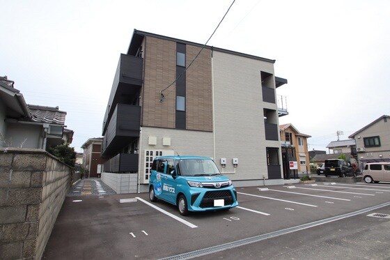 Alternaの物件外観写真