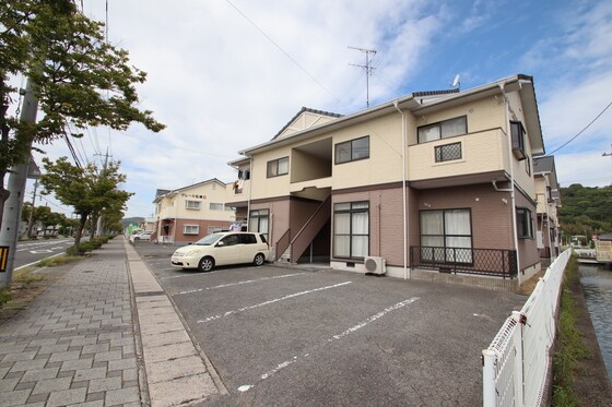 グレース松崎　Fの物件外観写真