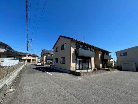 ティエラＢの物件外観写真