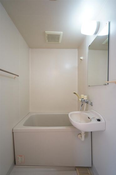 エミリービルの物件内観写真