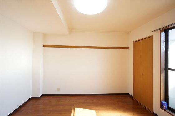 エミリービルの物件内観写真