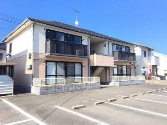 ディアス高島　Ｂ棟の物件外観写真