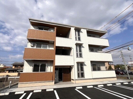 ガーデン　ラピッズの物件外観写真