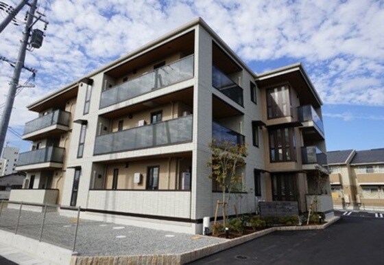 ル　コンテの物件外観写真