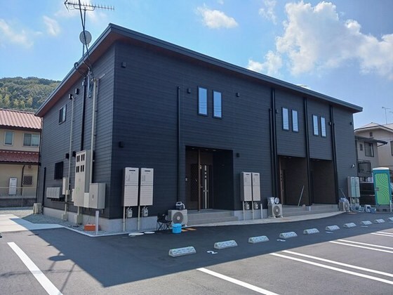 コンテルミナスの物件外観写真