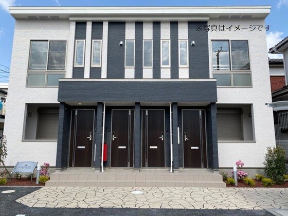 ジニアス瀬戸の物件外観写真