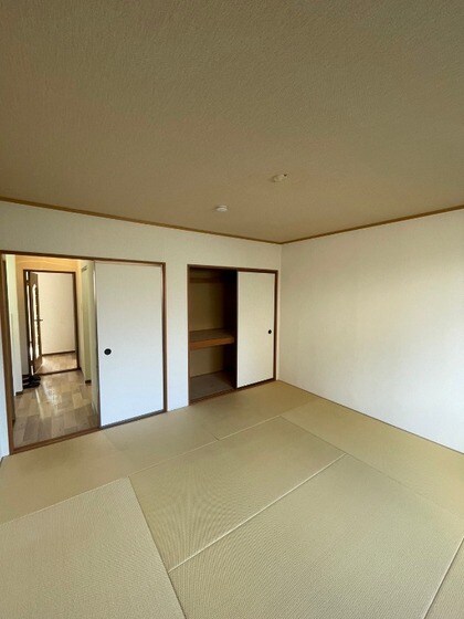 ニューハピニスB棟の物件内観写真