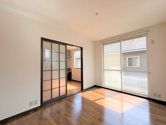 シャトレ・ファミーユBの物件内観写真