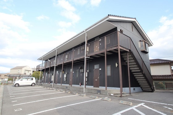 リバーサイドハイツBの物件外観写真