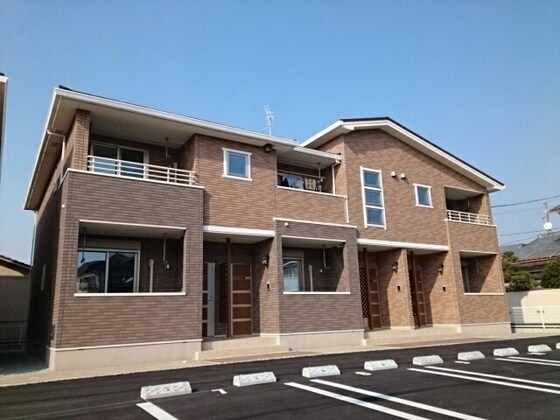 アムール　E棟の物件外観写真