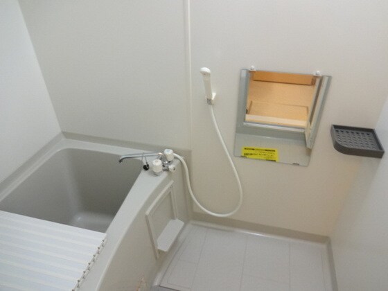 リビングタウン豊成 B棟の物件内観写真