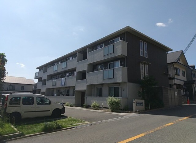 シャンテ春日の物件外観写真