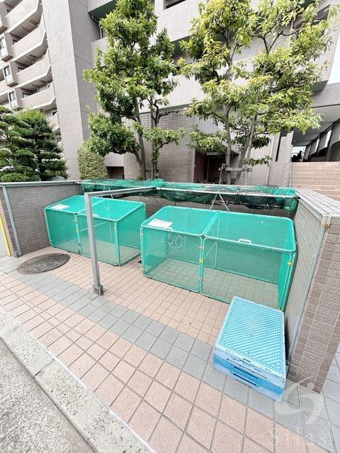 グレース門戸荘の物件外観写真