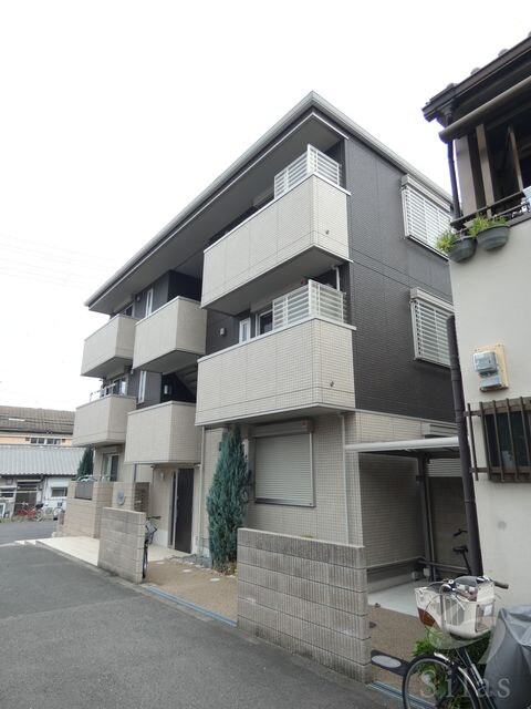 ウィステリアの物件外観写真