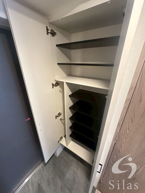 ArtizA緑地公園の物件内観写真