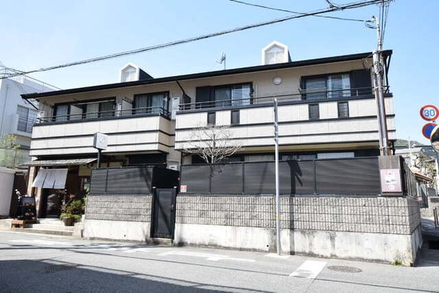 ドミール芦屋の物件外観写真