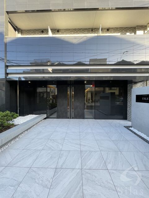 エスリード大阪クレストコートの物件外観写真