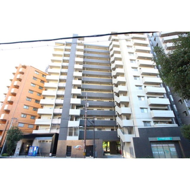 レジュールアッシュ福島の物件外観写真