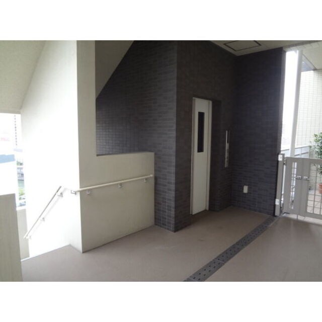 レジュールアッシュ福島の物件外観写真