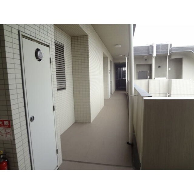 レジュールアッシュ福島の物件外観写真